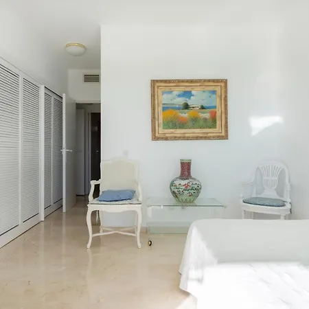 En Complejo Residencial Con Piscina Διαμέρισμα Μαρμπέλλα